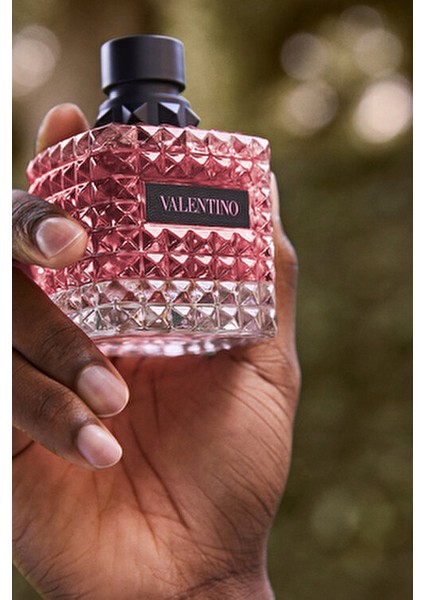 Donna Born In Roma EDP Çiçeksi Koku Kadın Parfüm 100 ml Modern ve Şık indirimleri