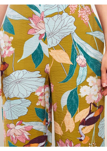 Yeni Sezon Yüksek Bel Standart Fit Çiçekli Kadın Kapri modelleri