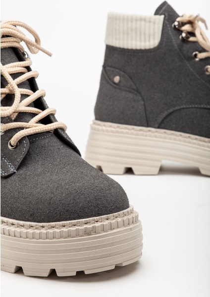 Kadın Gri Süet Bağcıklı Kaymaz Taban Bot fırsatları