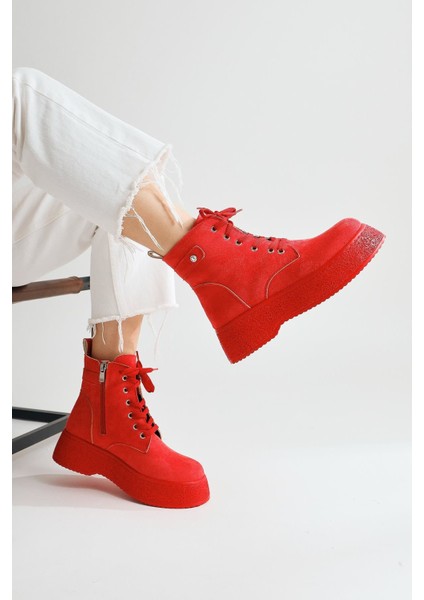 Kadın Postal Bot Bağcıklı Yandan Fermuarlı Kırmızı Termo Kaymaz Taban