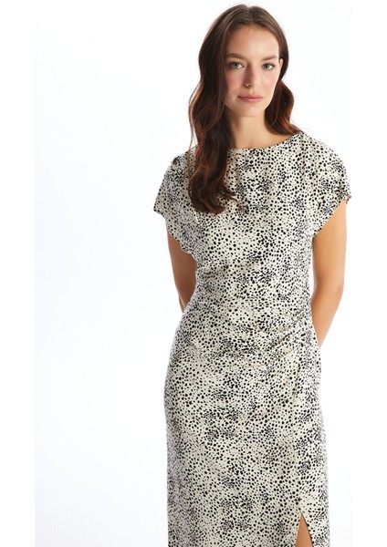 Yeni Sezon Bisiklet Yaka Desenli Elbise fiyatları