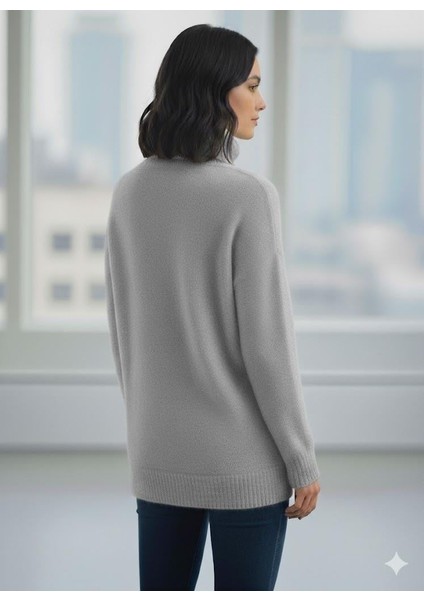 Gri Oversize Uzun Boğazlı Tüylü Dokulu Yumuşak Triko Kazak fiyatları