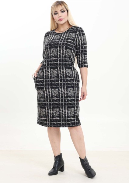 Çift Cepli Desenli Esnek Kışlık Büyük Beden Midi Elbise 17D-2746 modelleri