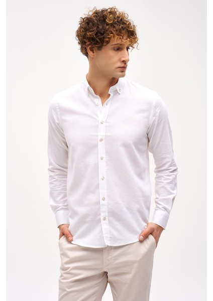 Beyaz Dynamic Fit Düğmeli Yaka Düz Uzun Kollu Cepsiz Pamuklu Gömlek modelleri