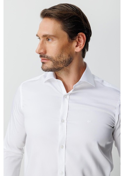 Beyaz Slim Fit Dar Kalıp Klasik Yaka Düz Uzun Kollu Cepsiz %100 Pamuk Gömlek