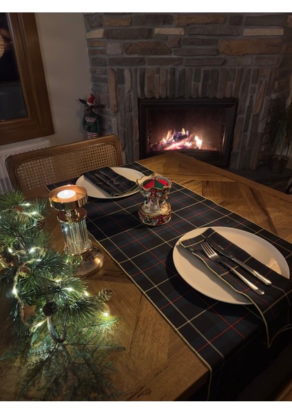 Lacivert Yeşil Ekose Runner 45X150 cm Yılbaşı Davet Yeni Yıl Masa Runner fırsatları