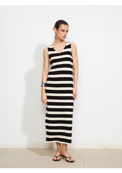 Yeni Sezon V Yaka Çizgili Kadın Triko Elbise fiyatları