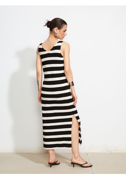 Yeni Sezon V Yaka Çizgili Kadın Triko Elbise fırsatları