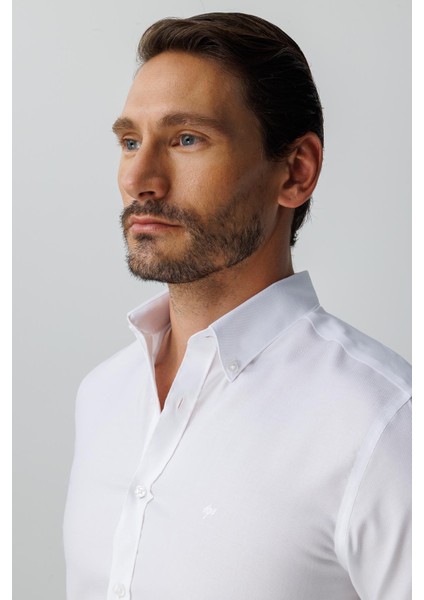 Beyaz Slim Fit Dar Kalıp Klasik Yaka Düz Uzun Kollu Cepsiz %100 Pamuk Gömlek modelleri