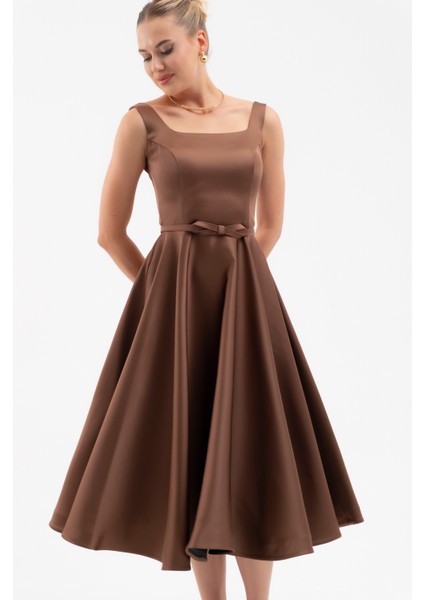 Kadın Kahverengi Kare Yaka Kemerli Midi Söz Nişan Elbisesi
