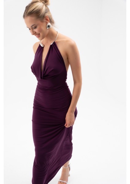 Kadın Mürdüm Aksesuar Detay Dekolteli Uzun Elbise modelleri