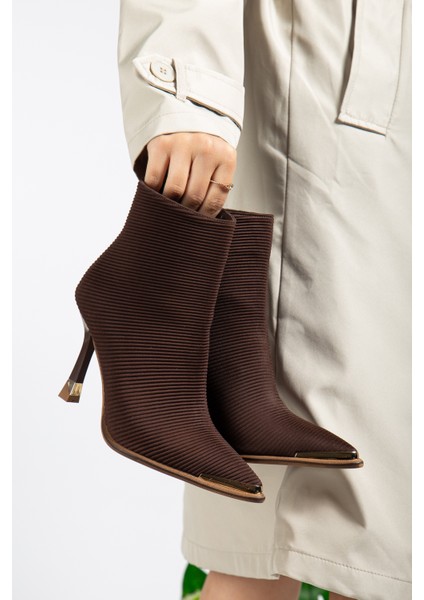 Kahve Çizgili Bilek Boy Topuklu Kadın Çizme modelleri