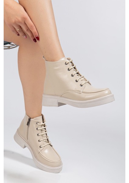 Bej Kırışık Rugan Bağcıklı Fermuarlı Günlük Kadın Bot