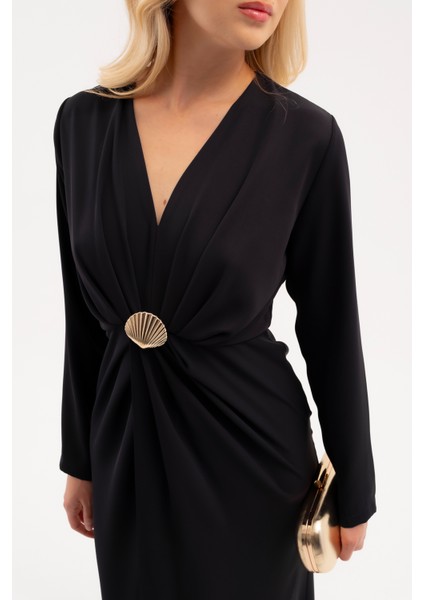 Kadın Lacivert Istiridye Aksesuarlı Uzun Kol Elbise indirimleri