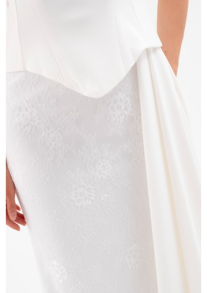 Kadın Beyaz Straplez Yaka Dantel Detay Uzun Abiye Elbise fırsatları