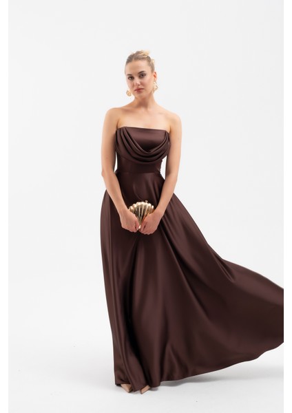 Kadın Kahverengi Degaje Yaka Uzun Straplez Abiye