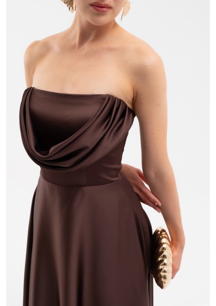 Kadın Kahverengi Degaje Yaka Uzun Straplez Abiye indirimleri