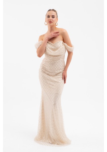 Kadın Bej Madonna Yaka Boncuklu Uzun Abiye Elbise