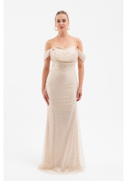 Kadın Bej Madonna Yaka Boncuklu Uzun Abiye Elbise fiyatları