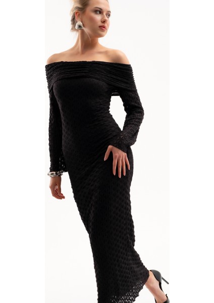 Kadın Siyah Açık Omuz Uzun Dantel Elbise modelleri