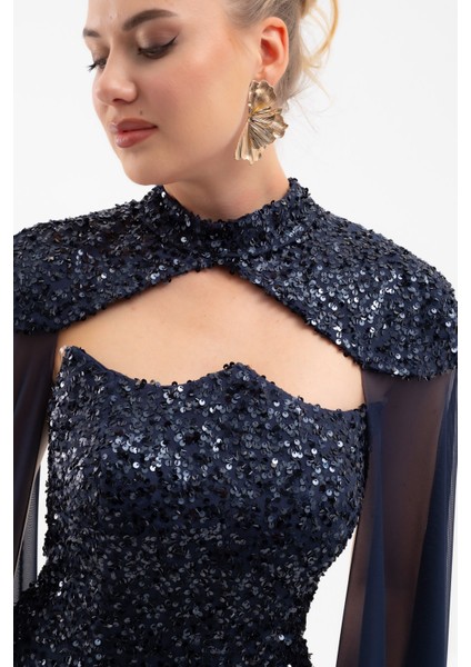 Kadın Lacivert Tül Pelerinli Straplez Uzun Pullu Abiye Elbise fırsatları