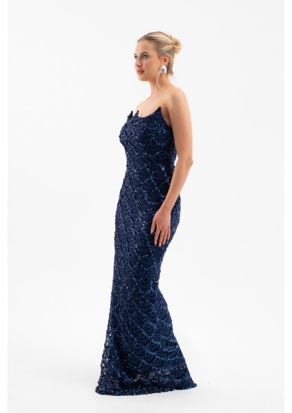 Kadın Lacivert Straplez Boncuk Işlemeli Uzun Abiye Elbise modelleri