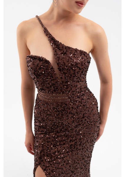 Kadın Kahverengi Bel Transparan Yırtmaçlı Payetli Uzun Abiye Elbise indirimleri