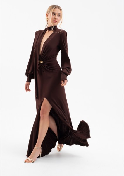 Kadın Kahverengi Şal Yaka Ön Düğüm Tokalı Uzun Elbise