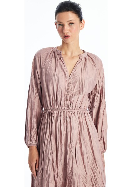 Yeni Sezon Kaçık Yaka Düz Uzun Kollu Saten Elbise fiyatları