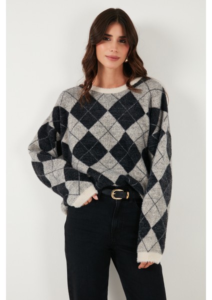 Baklava Desenli Oversize Bisiklet Yaka Yumuşak Dokulu Kazak Bayan Kazak 4616262 modelleri