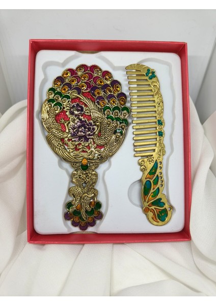 Lüks Altın Tonlu Tavus Kuşu Motifli Vintage Ayna ve Tarak Seti modelleri