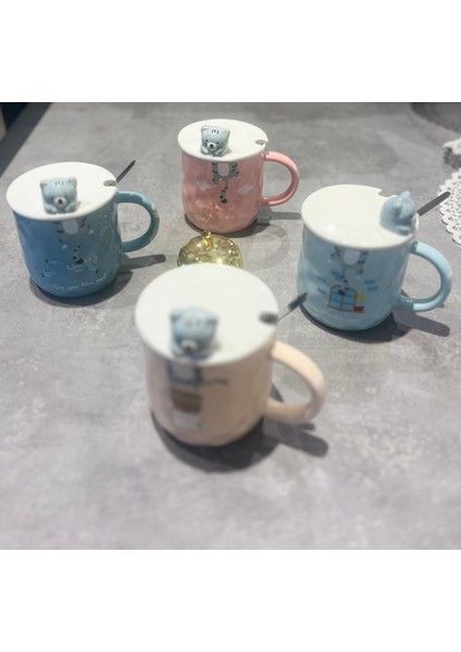 Kaşıklı Kapaklı Kedi Detaylı Porselen Kupa