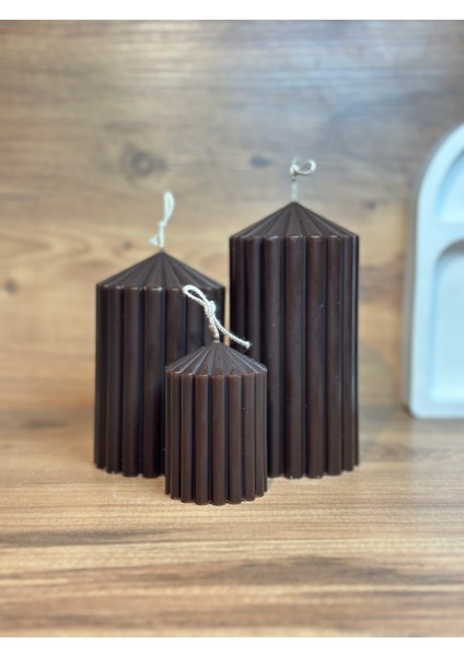 3’lü Oluklu Silindir Dekoratif Mum Seti Kahverengi (Büyük-Orta-Küçük)Büyük Boy:15- Orta Boy:12- Küçük Boy:8cm indirimleri