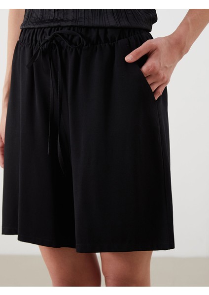 Yeni Sezon Beli Lastikli Keten Karışımlı Kadın Şort modelleri