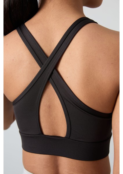 Siyah Çapraz Sırt Detaylı Slim Fit U Yaka Pedli Kadın Spor Büstiyer - 97121