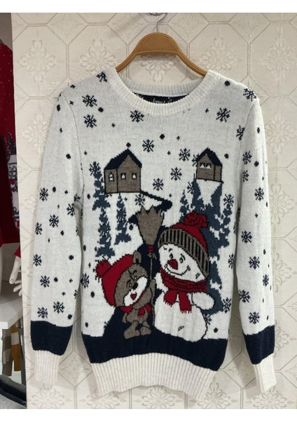 Kadın Yılbaşı Temalı Kardan Adam ve Ayıcık Desenli Triko Kazak fiyatları