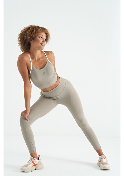 Zeytin Yeşil Sırt Çapraz Detaylı Logo Baskılı Dar Kalıp Fitilli Kadın Büstiyer - 97274