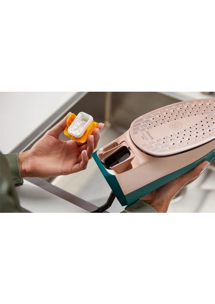 Kumaşa Göre Akıllı Buhar Özellikli Azur 8000 Serisi Buharlı Ütü 3000W, Özel Tabanlı, Güçlü Buhar + Mutfak Tartısı