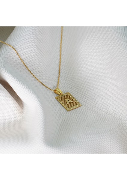Kadın 925 Ayar Gümüş Altın Kaplama Harfli Çerçeve Model Kolye fiyatları