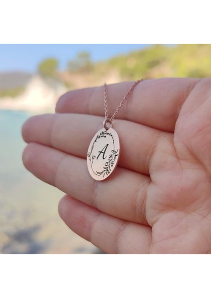 925 Ayar Gümüş Oval Gül Model Baş Harfli Kolye modelleri