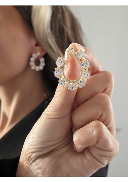 Çiçek Model Zirkon Taşlı Abiye Gold Renk Küpe modelleri