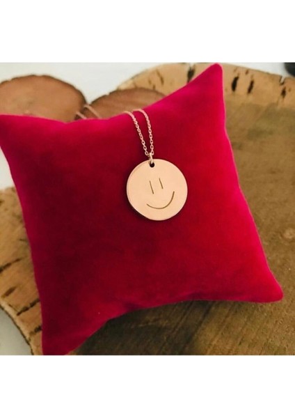 925 Ayar Gümüş Gülen Yüz Model Rose Kaplama Kolye