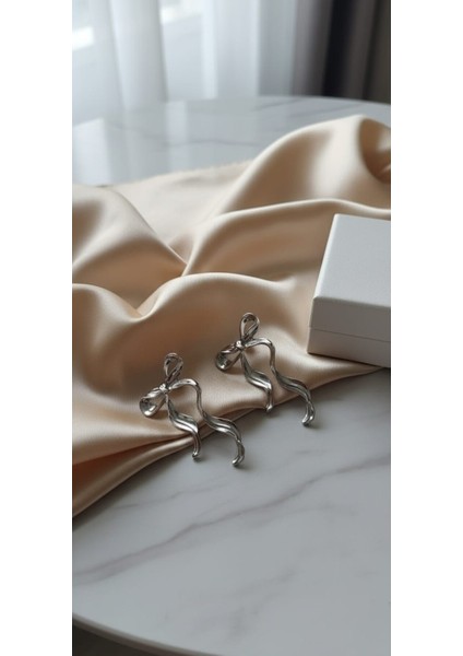 Esu Fiyonk Detay Küpe fiyatları