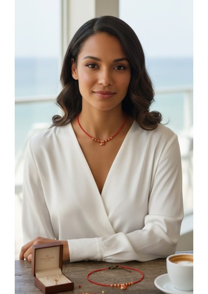 Esu Balık Detay Kırmızı Boncuk Kolye