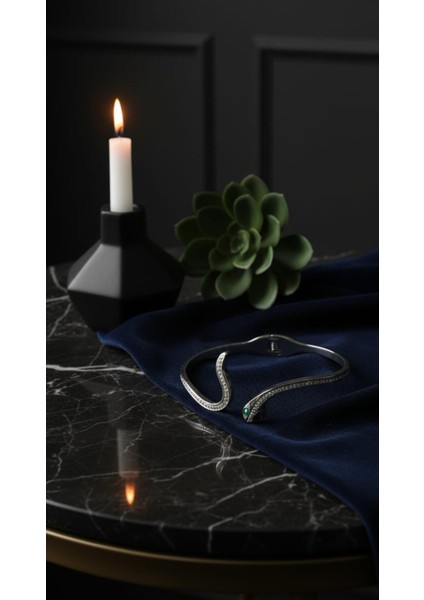 Esu Yilan Detay Kelepçe Bi̇lekli̇k fiyatları