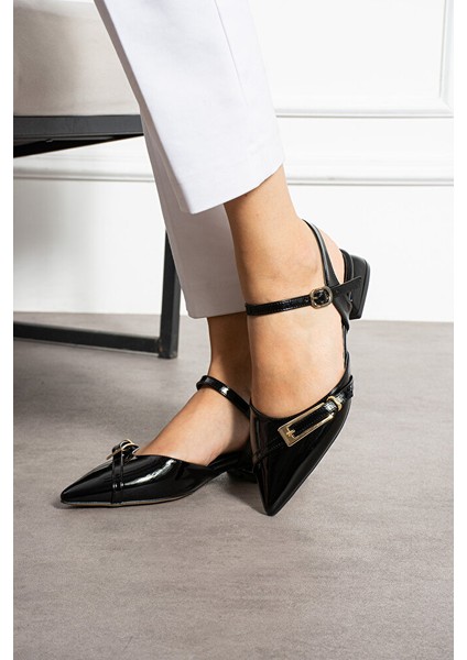Siyah Rugan Bilekten Bağlamalı Altın Tokalı Sivri Burun Düşük Topuk Kadın Babet Ayakkabı fırsatları