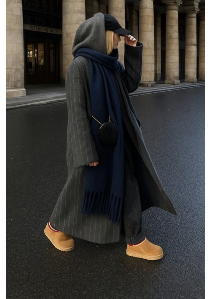 Lacivert Yumuşak Dokulu Puffy Atkı Şal