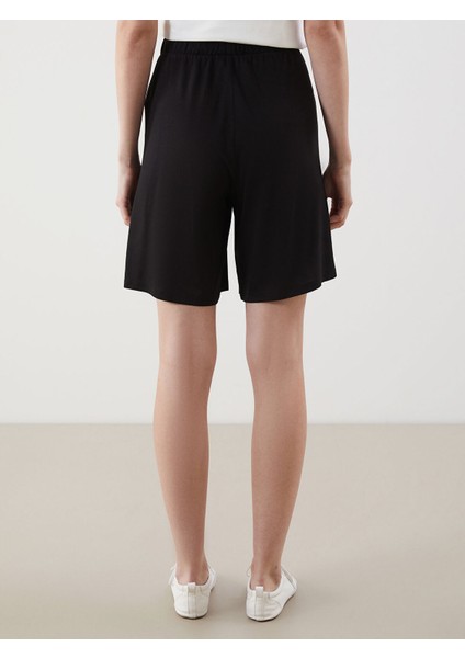 Yeni Sezon Beli Lastikli Kadın Şort indirimleri