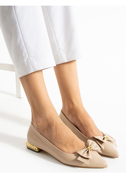 Bej Mat Vegan Deri Fiyonklu Altın Topuklu Sivri Burun Rahat Kadın Babet Ayakkabı Modeli modelleri