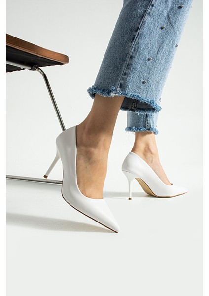 Beyaz Mat Stiletto Ayakkabı - Sivri Burun Şık Rahat Kadın Abiye Topuklu Ayakkabı modelleri